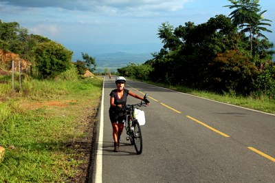 4746 - One Worn Out Colombian Bicyclist.JPG